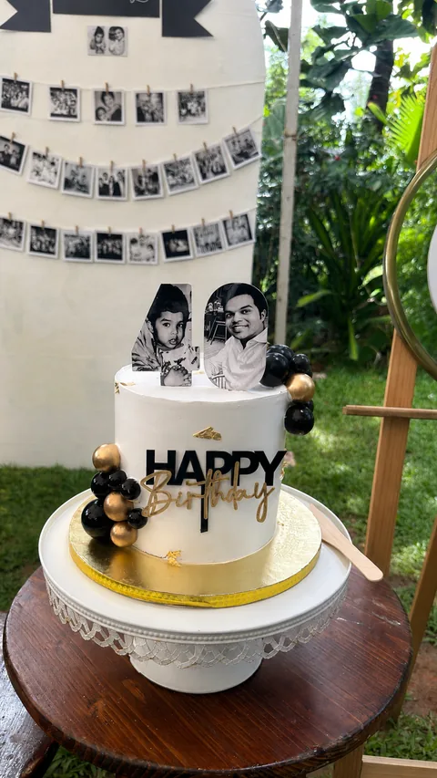 Photo memories custom cake by Lueur Patisserie