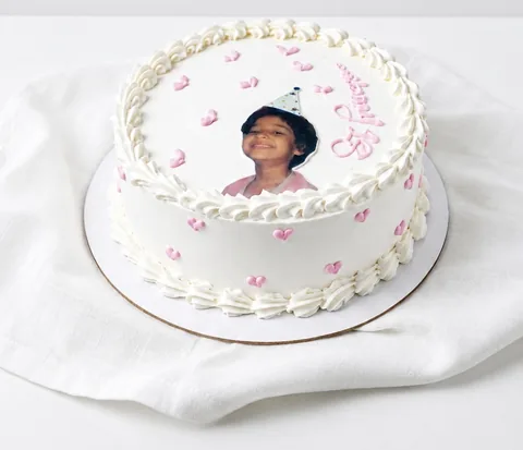Pastel photo celebration custom cake by Lueur Patisserie