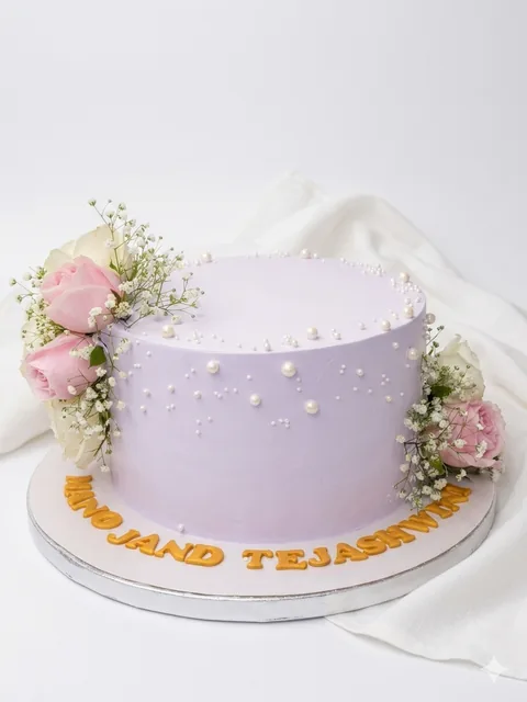 Lavender rose garden custom cake by Lueur Patisserie
