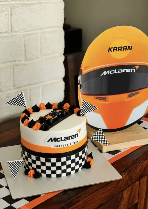 Motorsport celebration custom cake by Lueur Patisserie